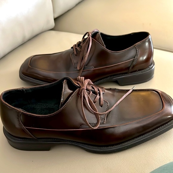 "Make it Smooth" Kenneth Cole Reaction Brown Leather Oxfords - Size 12 M - EUC - Picture 4 of 10